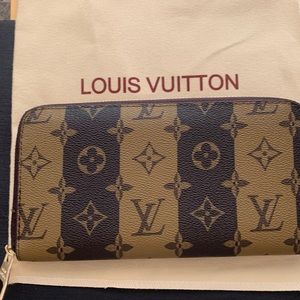 Louis Vuitton Wallet / BRAND NEW!